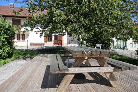 La terrasse - Terrasse de 45m2 clos avec table et barbecue vous attend pour vos soirées festives